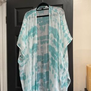 Gorgeous Boston Proper  tie dye flowy duster